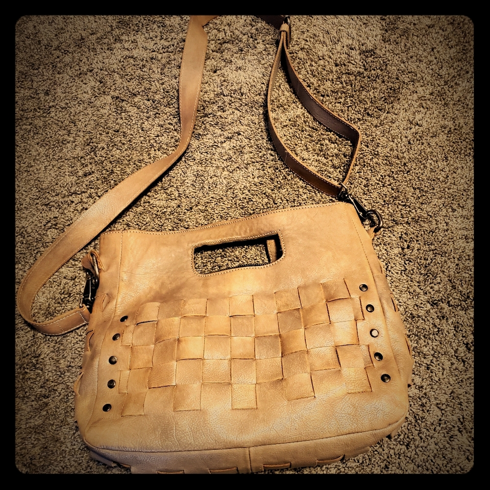 Bedstu Hand Bag